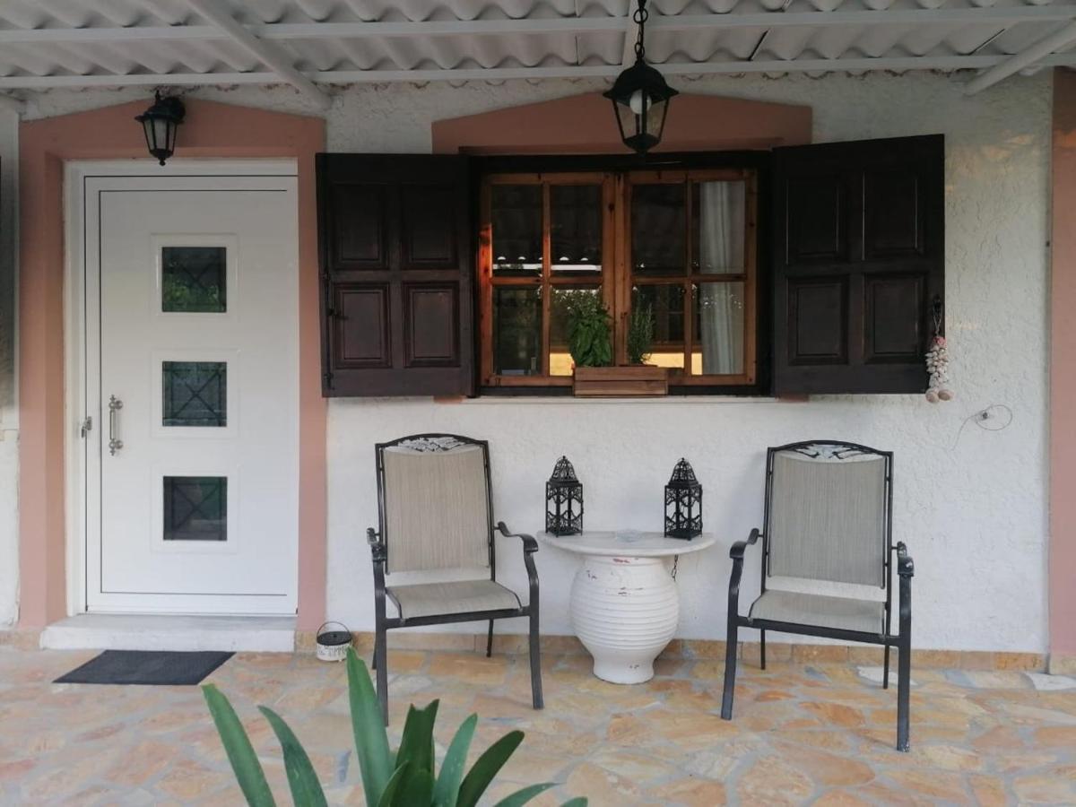 Tota'S Family House, 4 Min Walk To The Beach Levendokhorion Bagian luar foto